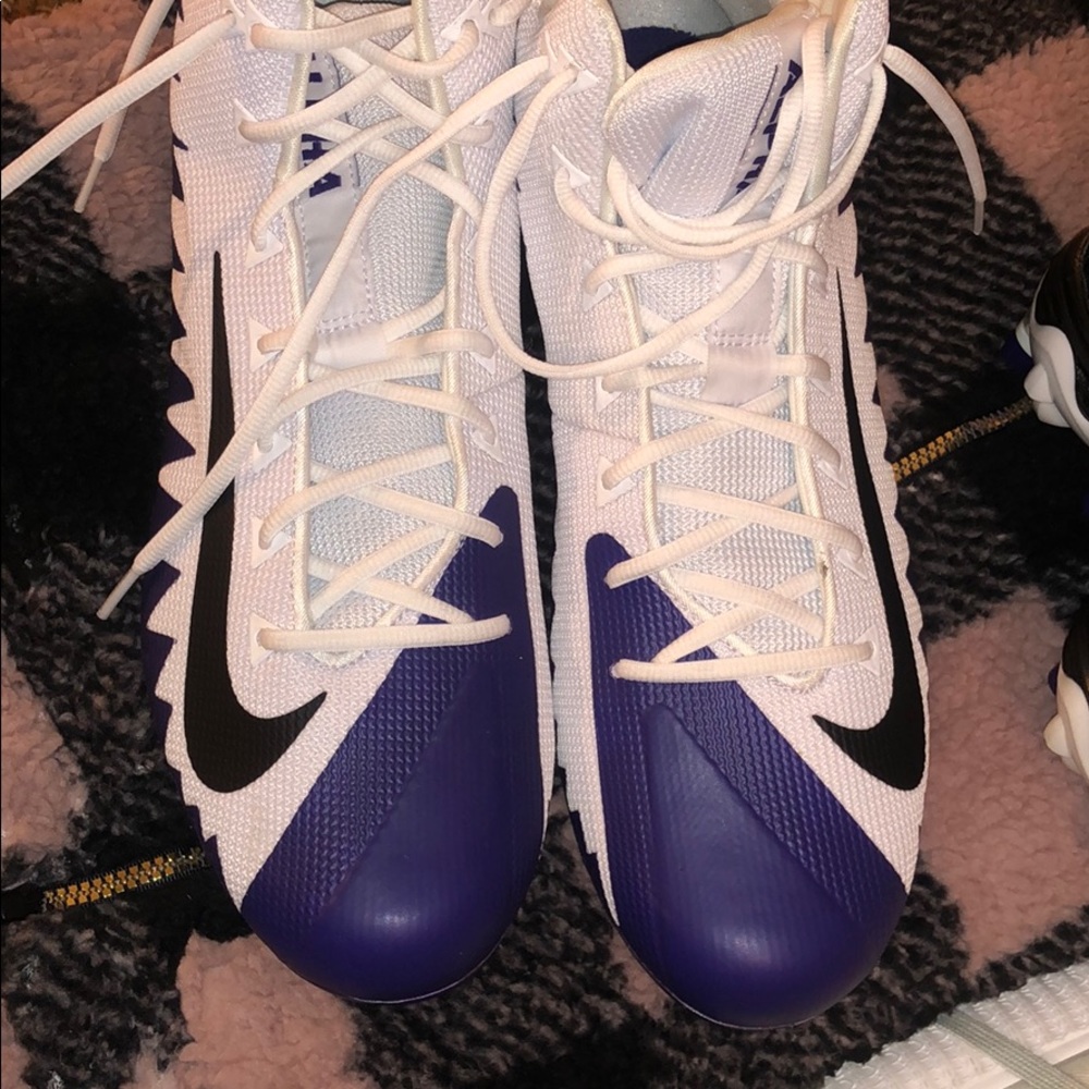 Nike kleats alpha menace size 15